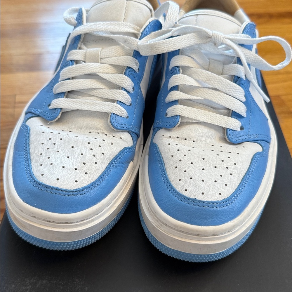 Jordan 1 Low OG Elevate UNC size 7.5w - Picture 3 of 9